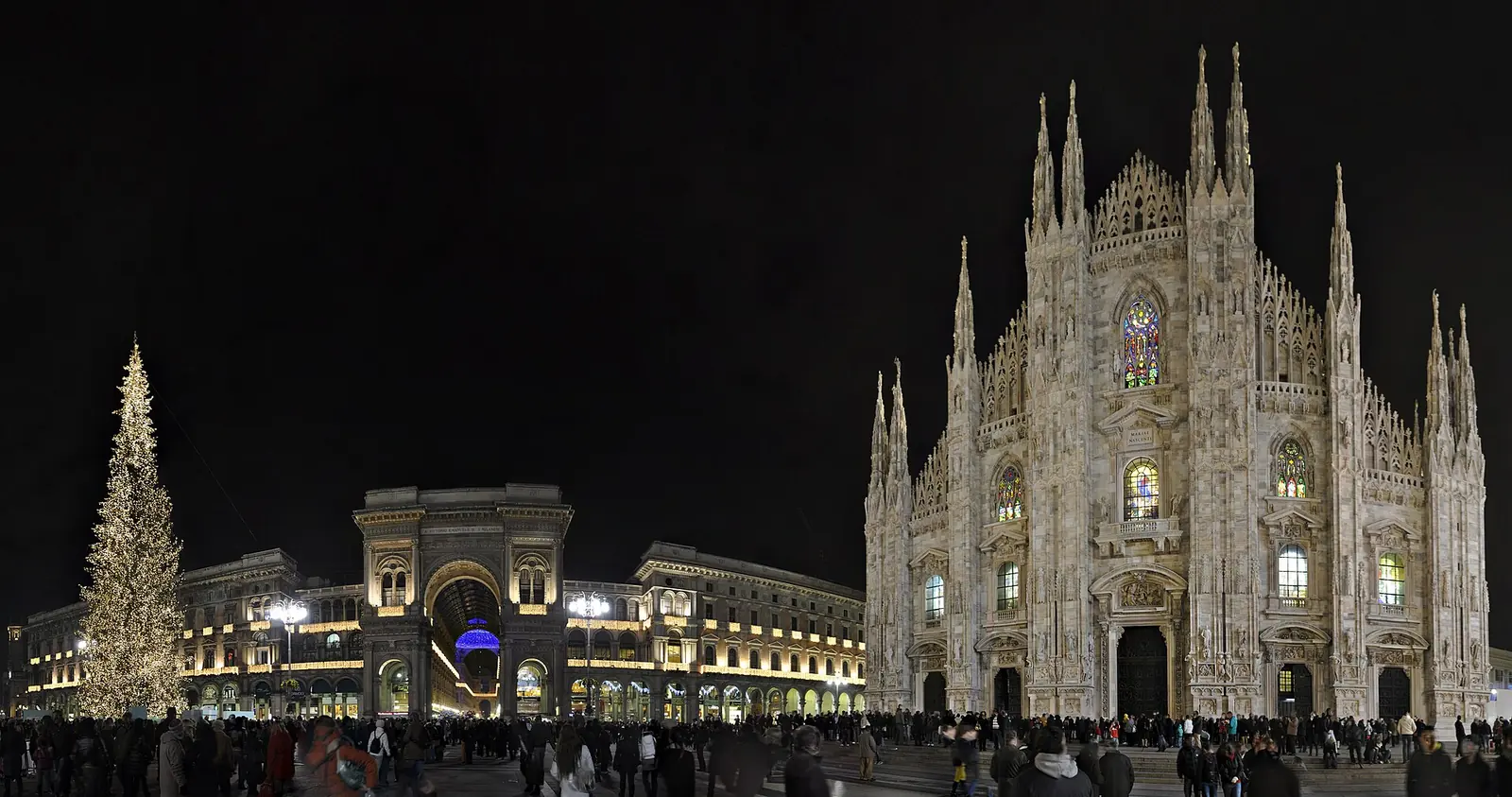 Is Milaan veilig? Het Piazza del Duomo in Milaan met de kathedraal