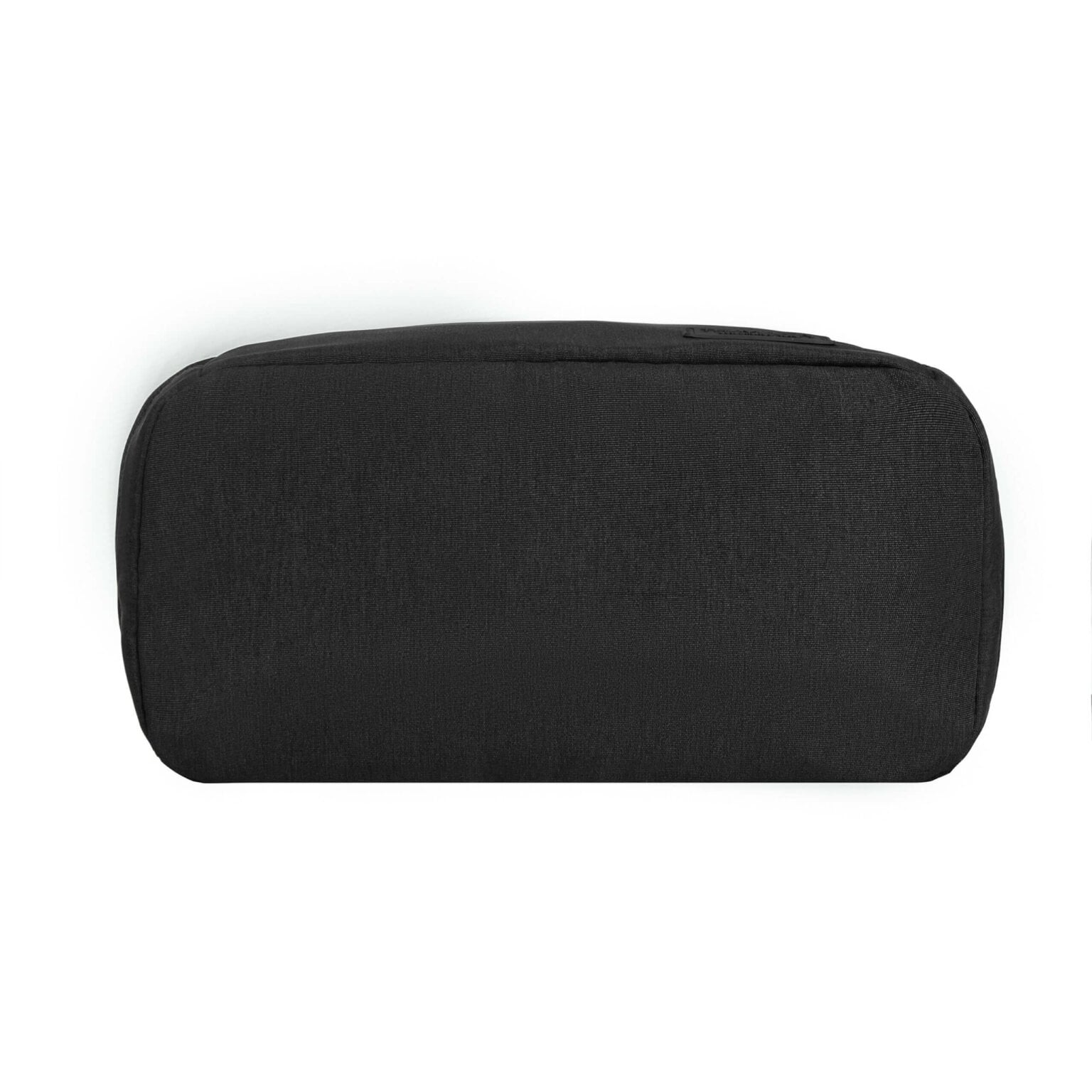 Het meegeleverde RFID-etui van de Travelon Metro rugzak, gesloten