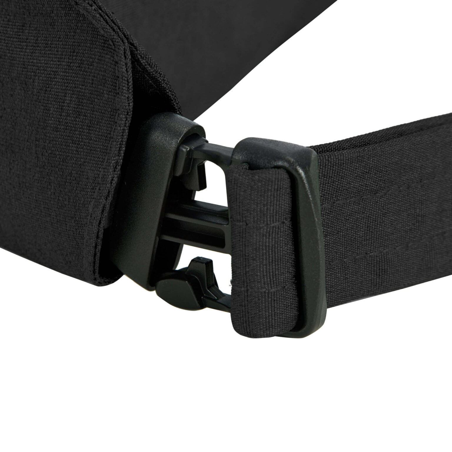 Detail van de gesp van de heupband van de Travelon Metro Waistpack