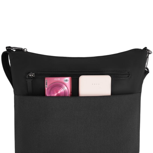 Voorvak van de Travelon Metro Crossbody M met camera en powerbank