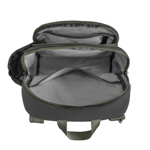 Geopende Travelon Voyages tour bag in zwart met twee vakken