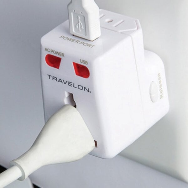Travelon Wereldstekker met USB-lader (foto 2)