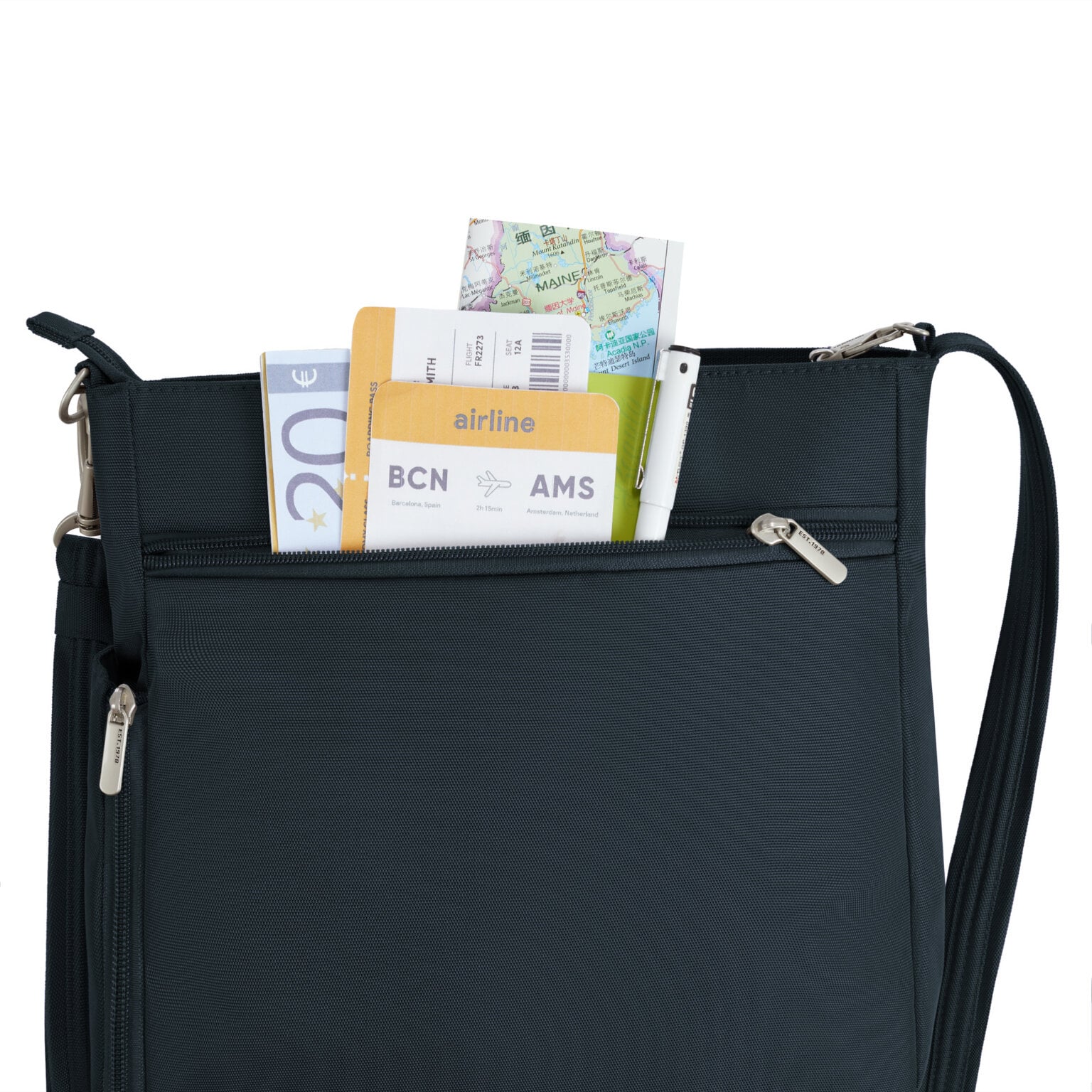 Achtervak van de Travelon Classic N/S crossbody tas in midnight blauw met geld, kaart en instapkaarten