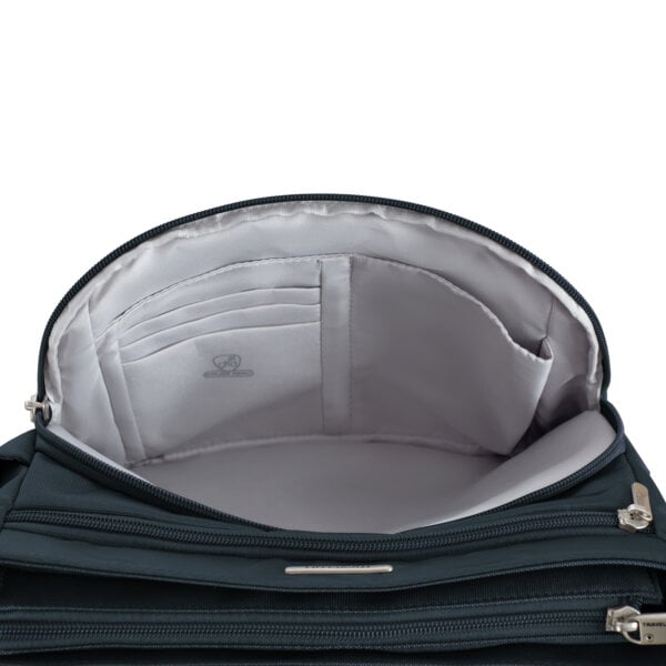 RFID-beschermde kaartvakken van de Travelon Classic N/S crossbody tas in midnight blauw