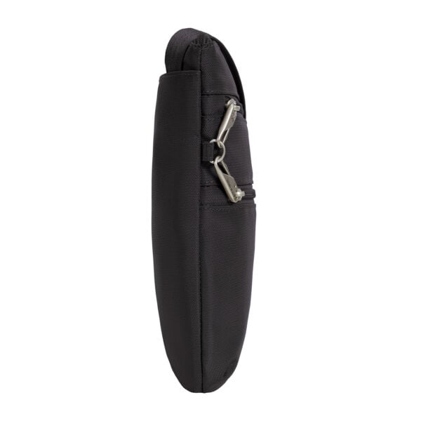Zijkant van de Travelon Classic slanke crossbody tas in zwart