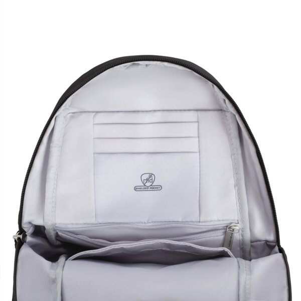 RFID-beschermde kaartvakken van de Travelon Classic sling tas in zwart